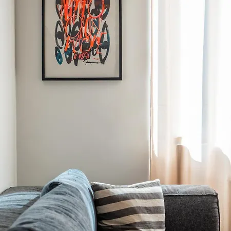 Sunlit Boutique 1 Bedroom In Centre